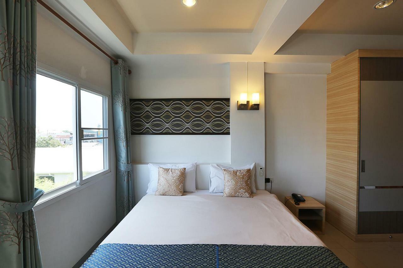 V Place Residence Songkhla Extérieur photo